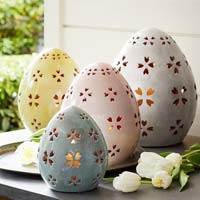 Ceramic & Clay Decoratives