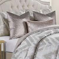 Pillows & Comforters